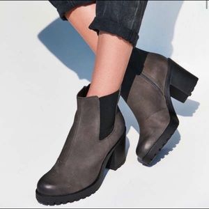 Vagabond Chelsea Boot size 38